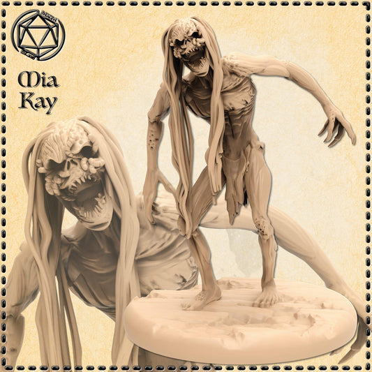 Female Zombie miniature by M3DM