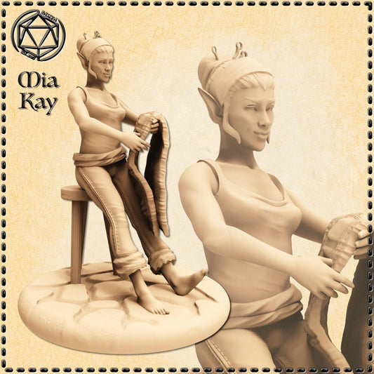 Hobgoblin Seamstress miniature by M3DM