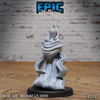 Southern Queen by Epic Miniatures