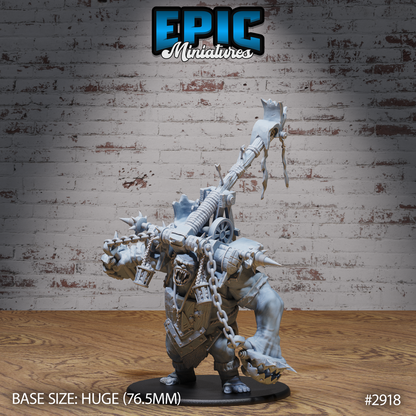 Goblin throwing troll by Epic Miniatures