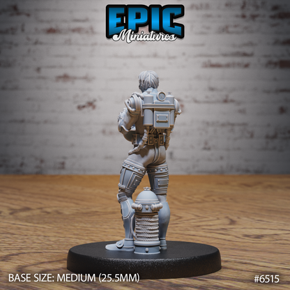 Treasure Diver by Epic Miniatures