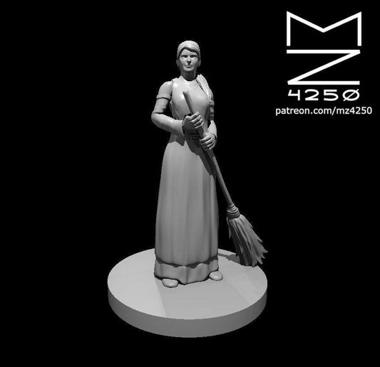 Female Commoner miniature by MZ4250