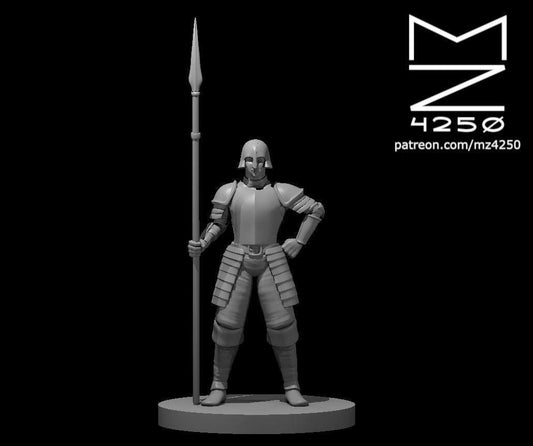 Guard Female with spear miniature by MZ4250