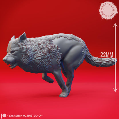 Wolf miniature by Yasashii Kyojin Studio
