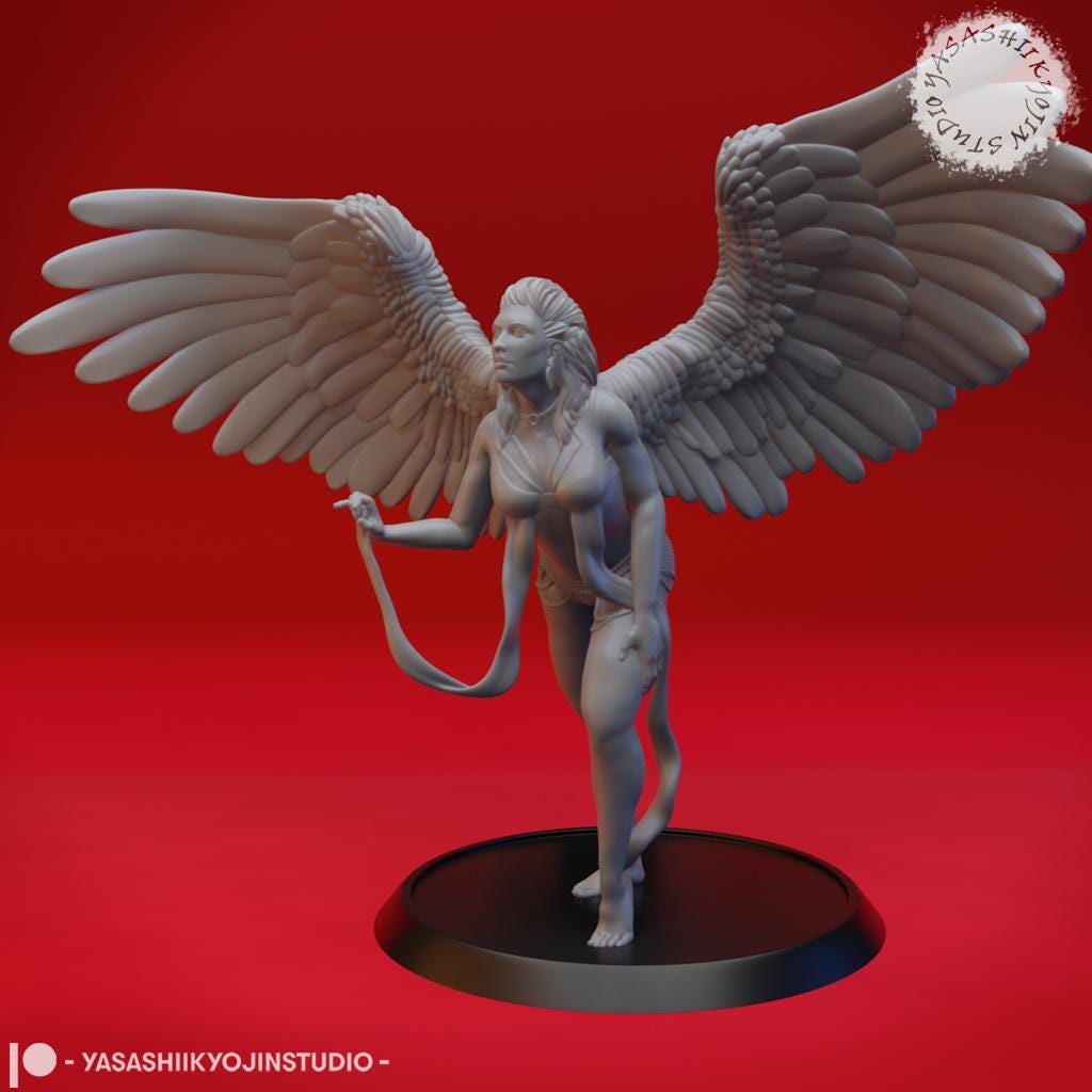 Deva miniature by Yasashii Kyojin Studio