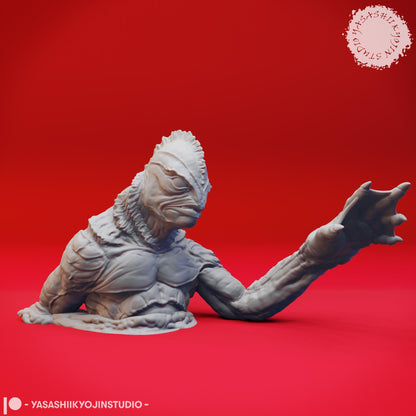 Gillman miniature by Yasashii Kyojin Studio