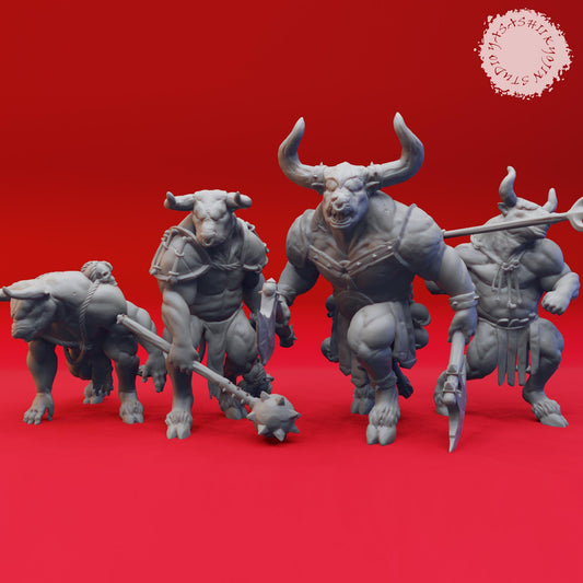 Minotaur miniature by Yasashii Kyojin Studio