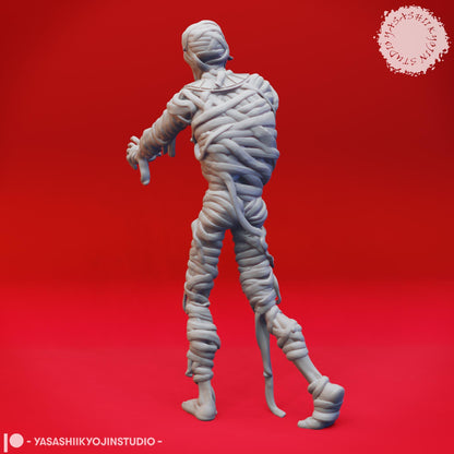 Mummy miniature by Yasashii Kyojin Studio