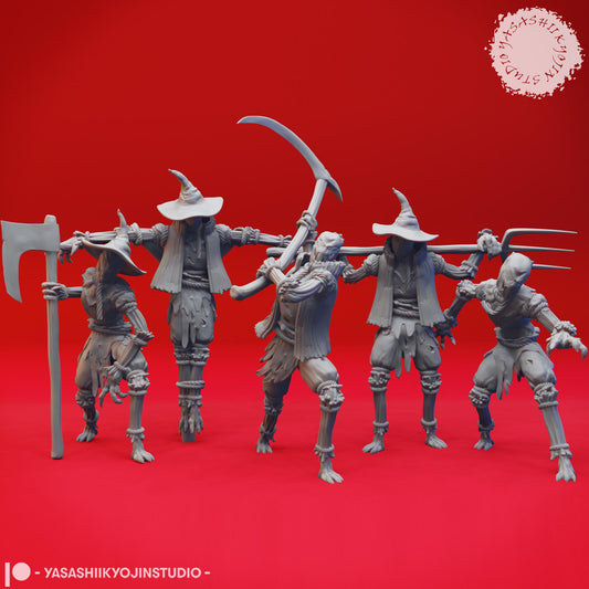 Scarecrow miniature by Yasashii Kyojin Studio