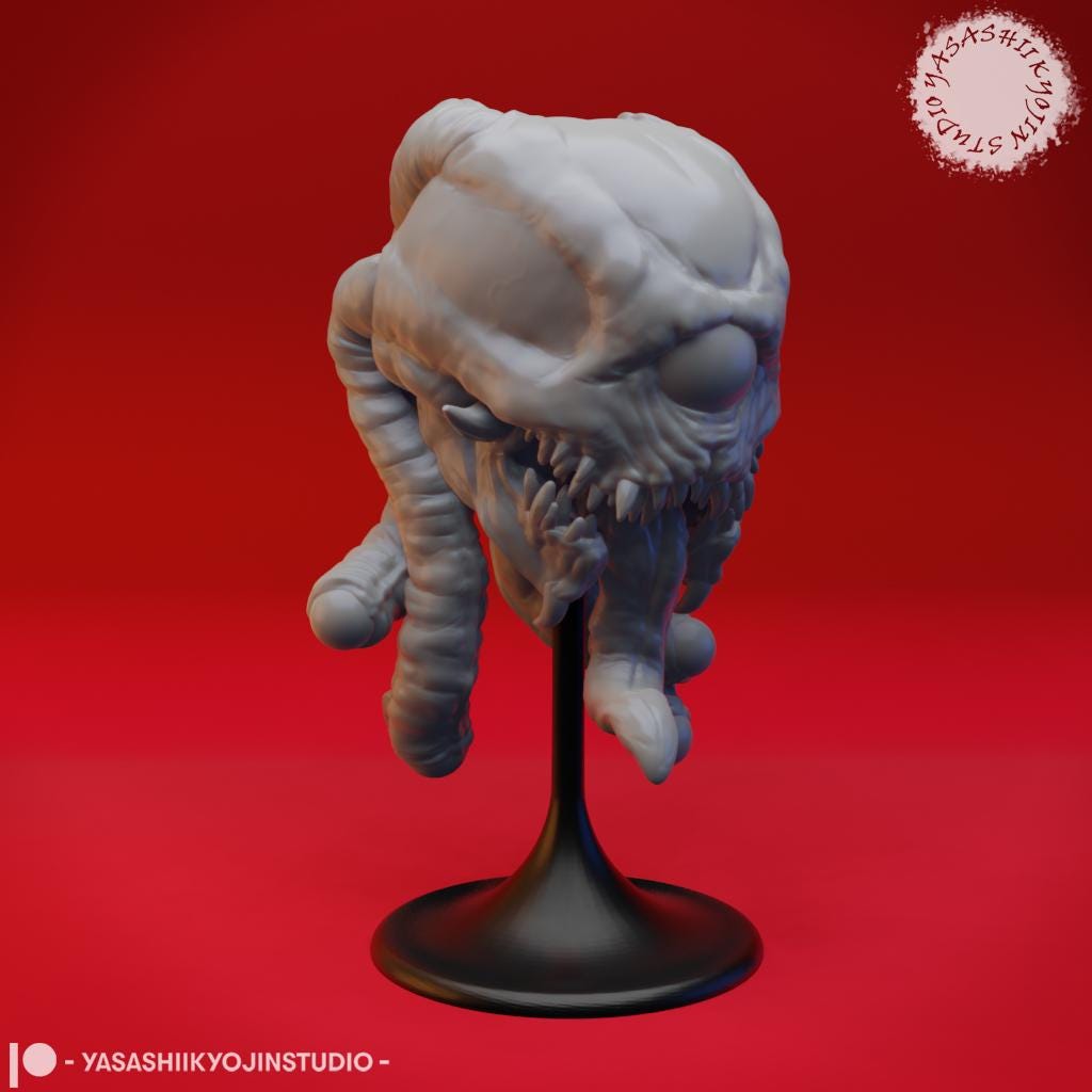 Spectator golem miniature by Yasashii Kyojin Studio