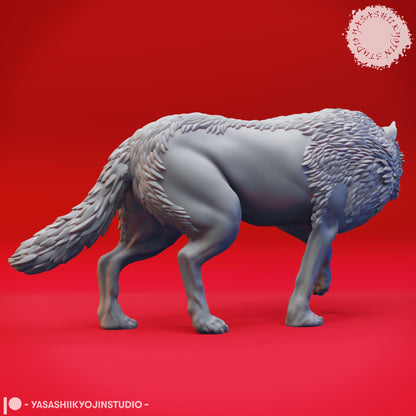 Wolf miniature by Yasashii Kyojin Studio