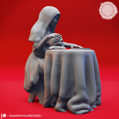 Fortune Teller miniature by Yasashii Kyojin Studio