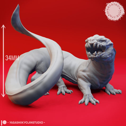 Frost Salamander miniature by Yasashii Kyojin Studio
