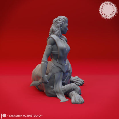 Lamia miniature by Yasashii Kyojin Studio